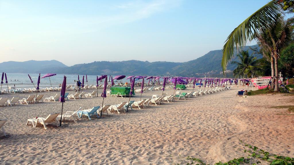 Dreams Guesthouse & Hostel Patong Esterno foto